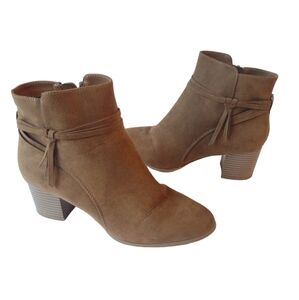 Dressbarn Faux Suede Ankle Boot "Savana" Sz 9.5